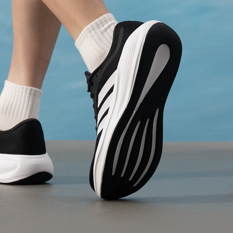 Chaussures Adidas pour hommes  - Lightweight Road Running Shoes avis et prix