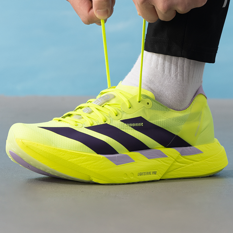 Chaussures pour hommes Adidas, - Lightweight Road Running Shoes avis et prix