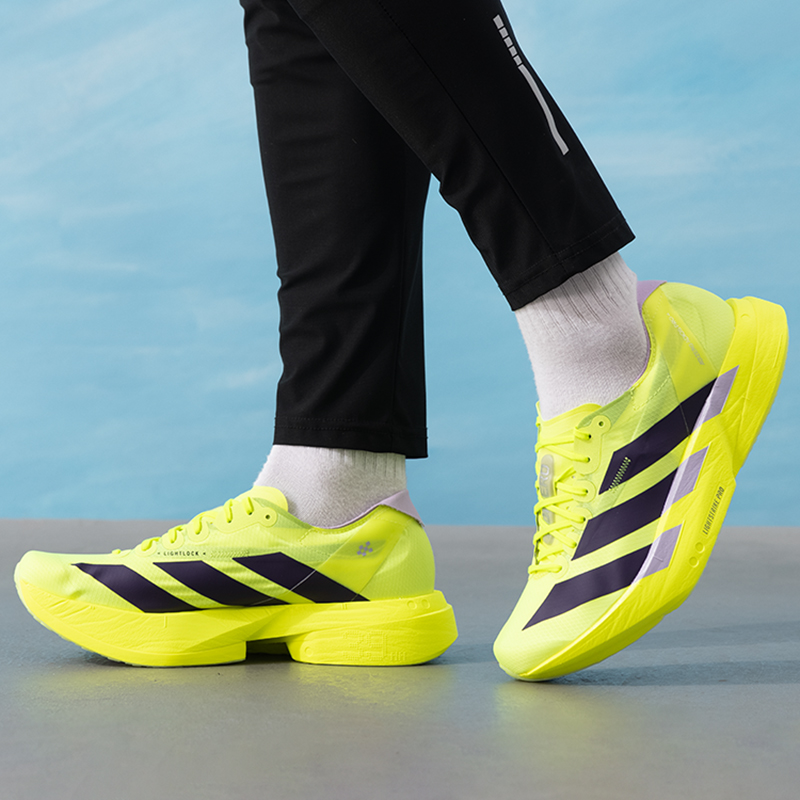 Chaussures pour hommes Adidas, - Lightweight Road Running Shoes avis et prix